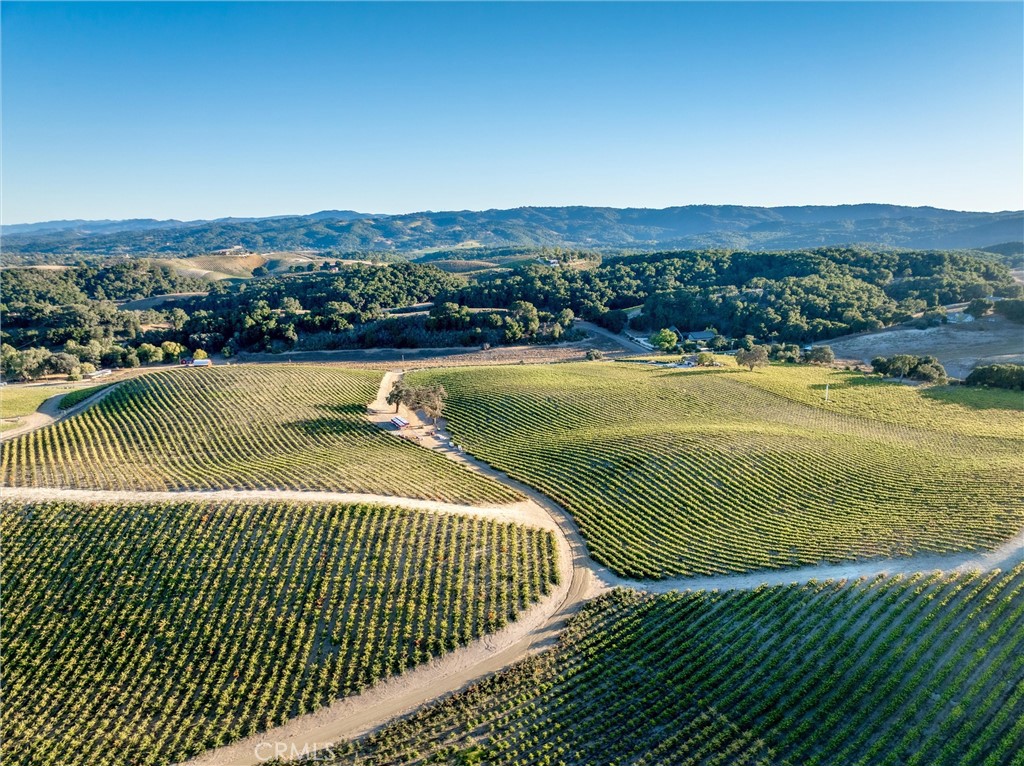 3000 Oakdale Rd., Paso Robles, CA 93446