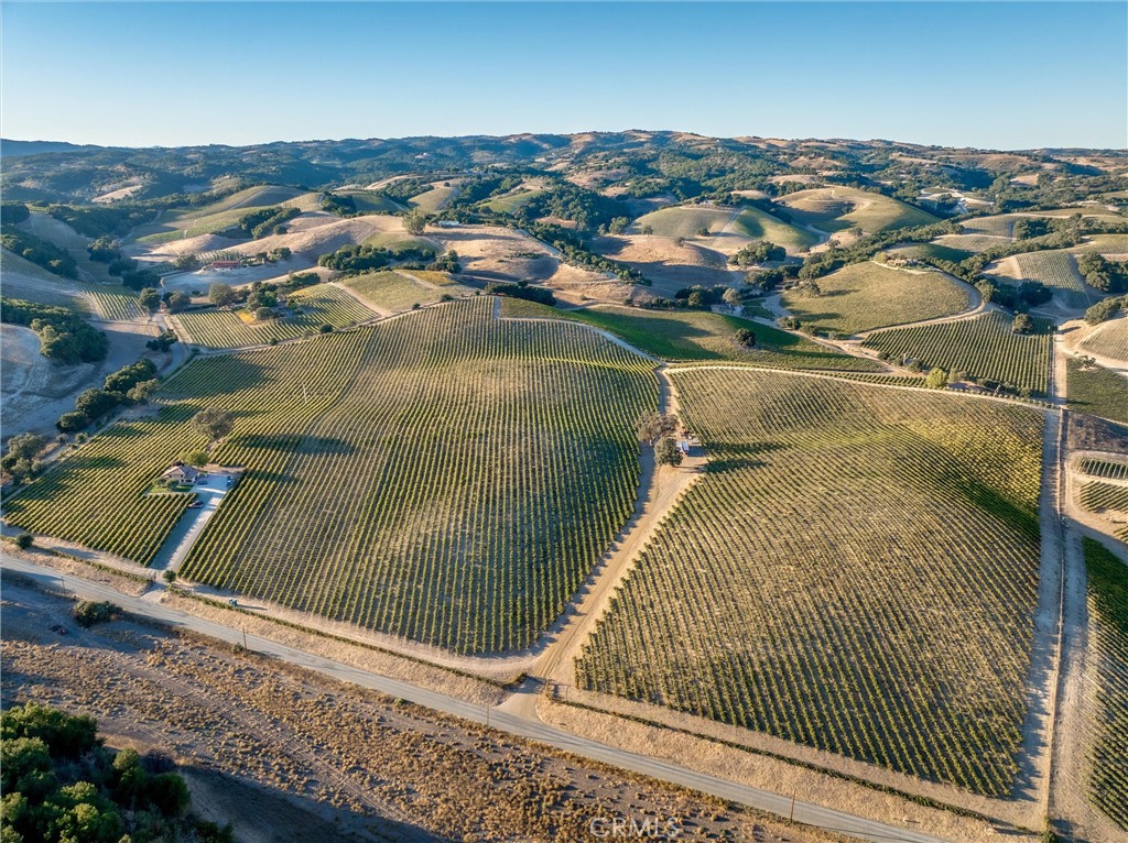 3000 Oakdale Rd., Paso Robles, CA 93446
