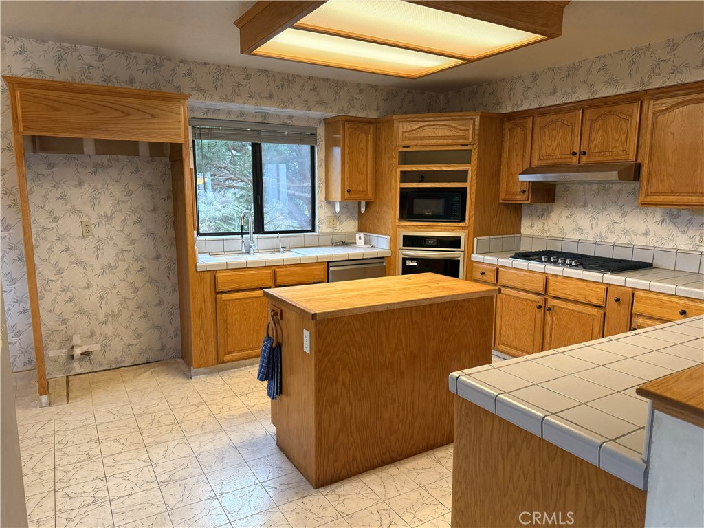 1413 Las Encinas, Los Osos, CA 93402