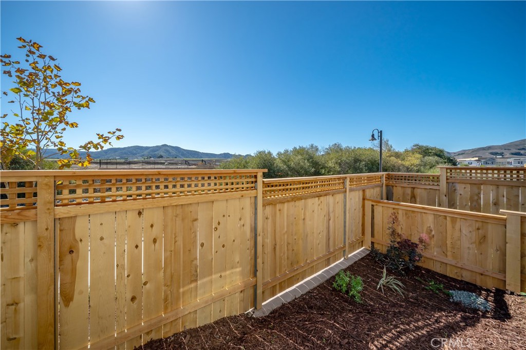 219 Foxtrot Ct, San Luis Obispo, CA 93401