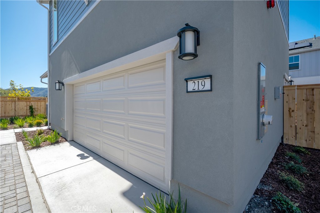 219 Foxtrot Ct, San Luis Obispo, CA 93401