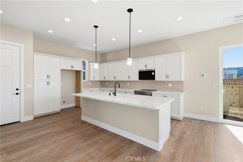 219 Foxtrot Ct, San Luis Obispo, CA 93401