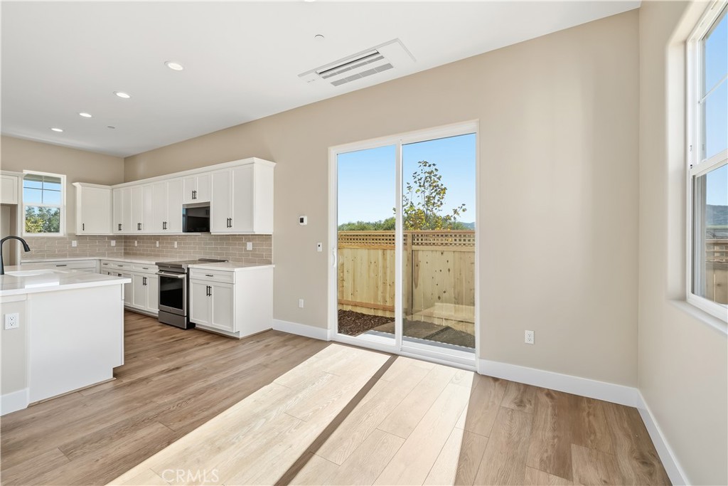 219 Foxtrot Ct, San Luis Obispo, CA 93401