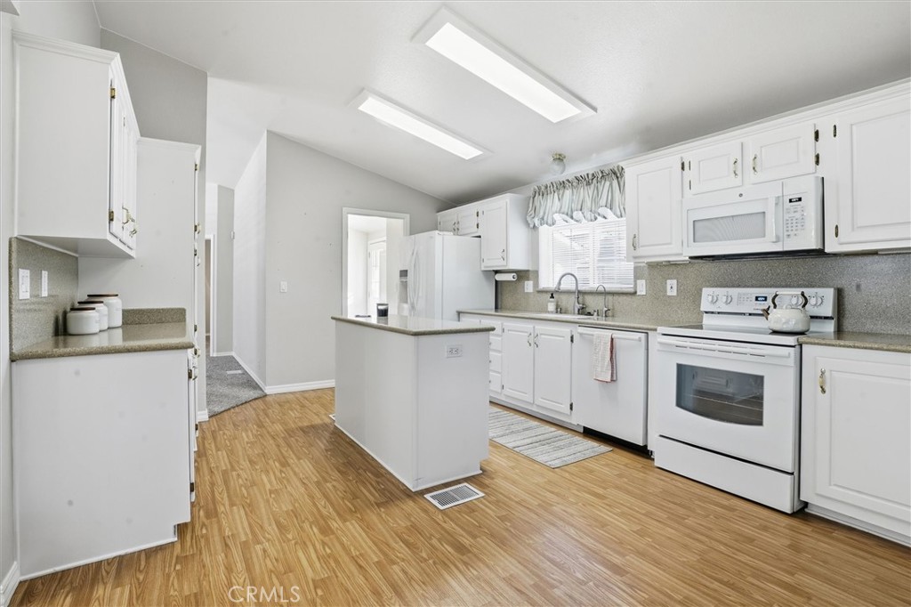 167 Via San Miguel, Paso Robles, CA 93446