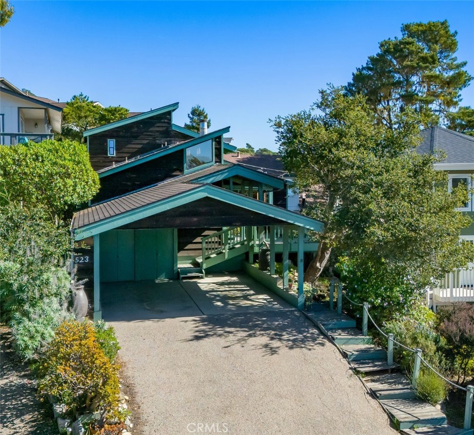 523 Derby Ln, Cambria, CA 93428