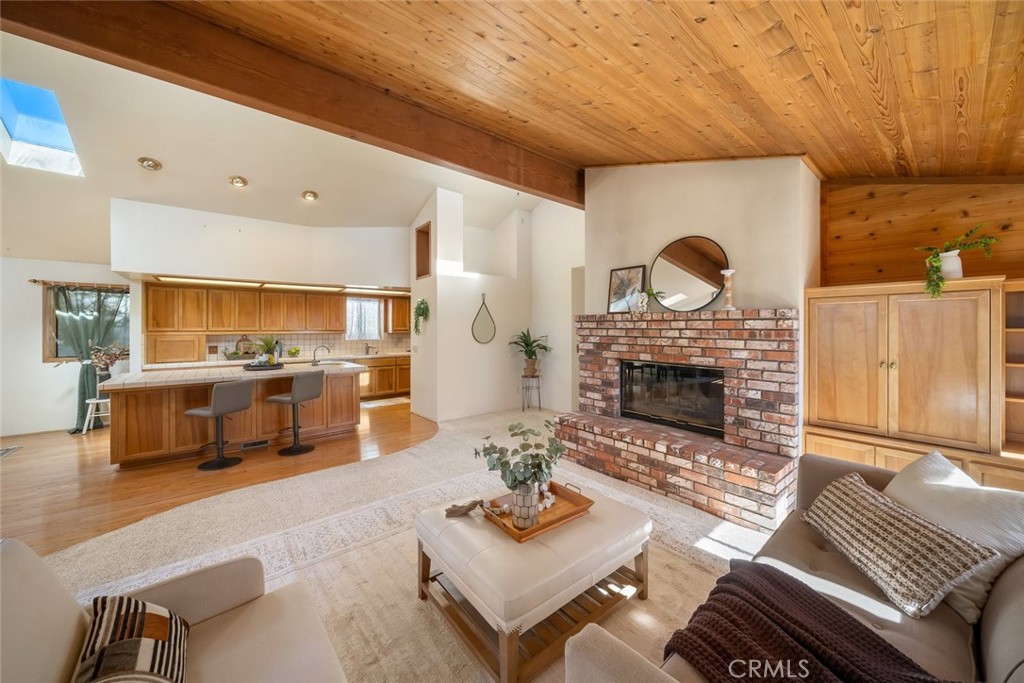 523 Derby Ln, Cambria, CA 93428
