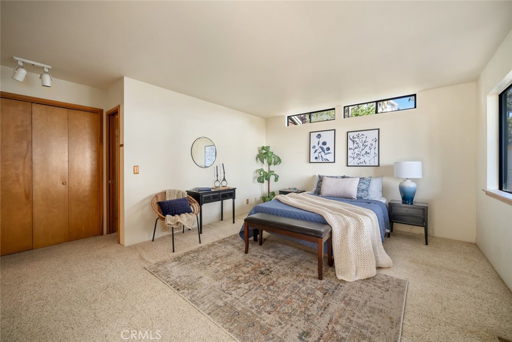 523 Derby Ln, Cambria, CA 93428