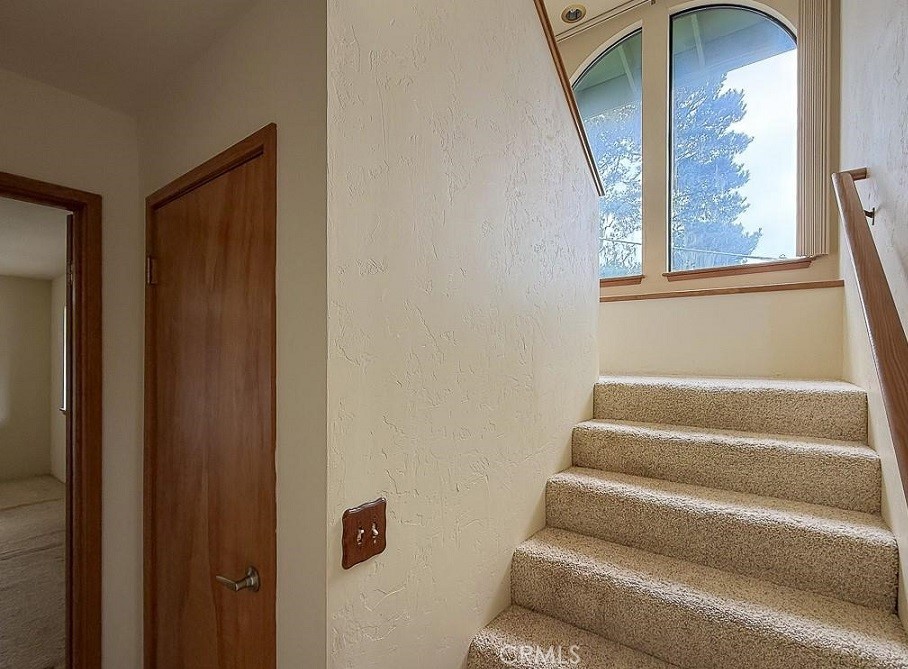 523 Derby Ln, Cambria, CA 93428