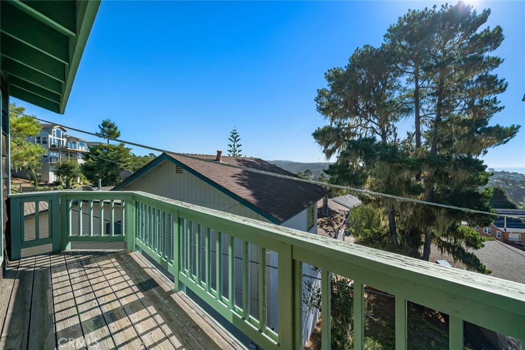 523 Derby Ln, Cambria, CA 93428