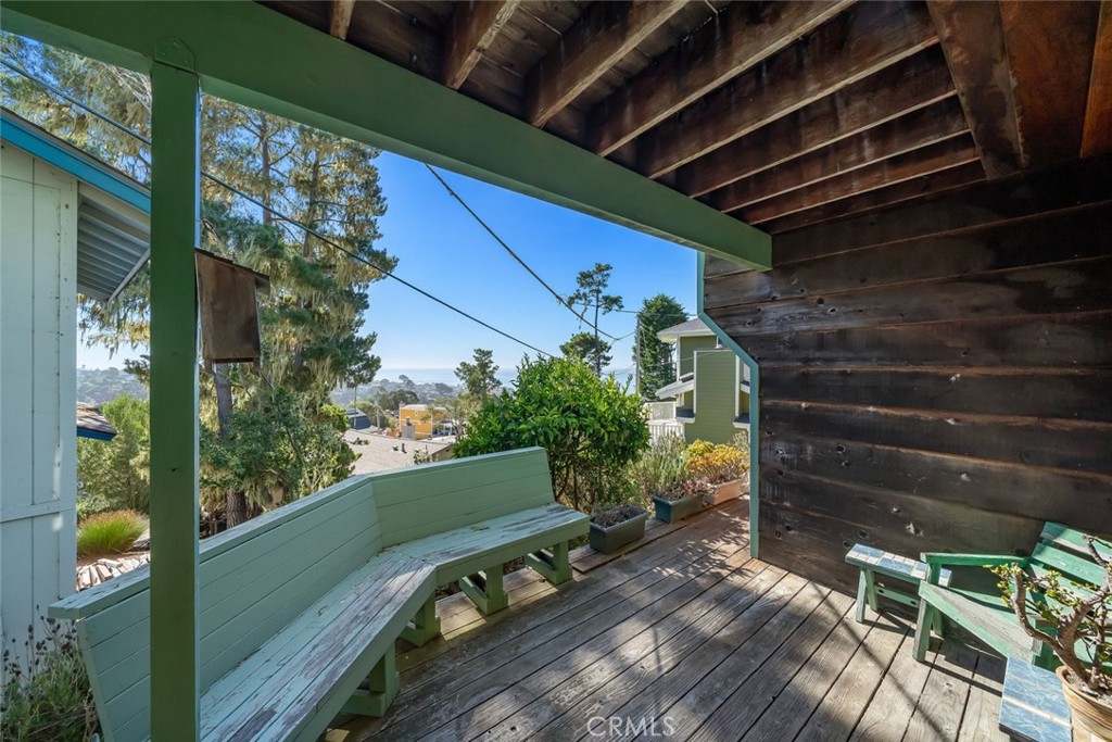 523 Derby Ln, Cambria, CA 93428