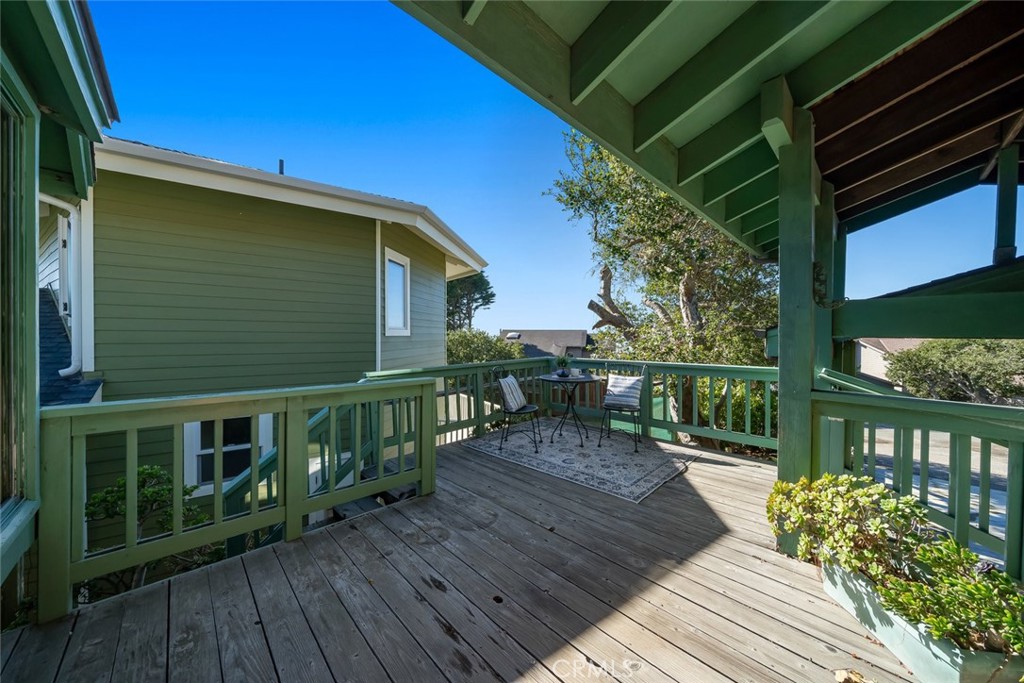 523 Derby Ln, Cambria, CA 93428