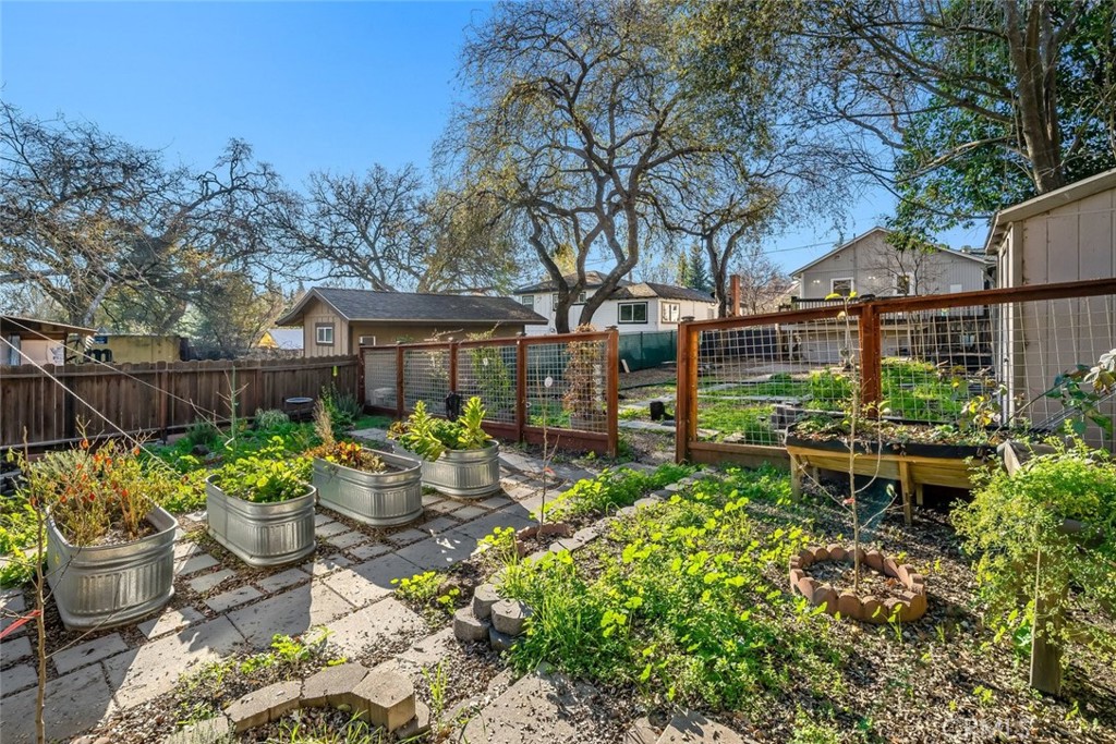 273 Pacific Avenue, Paso Robles, CA 93446