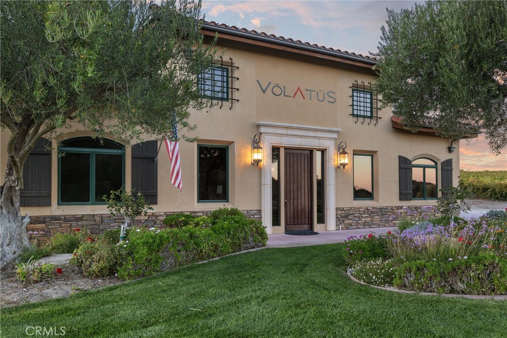 3000 Oakdale Rd., Paso Robles, CA 93446