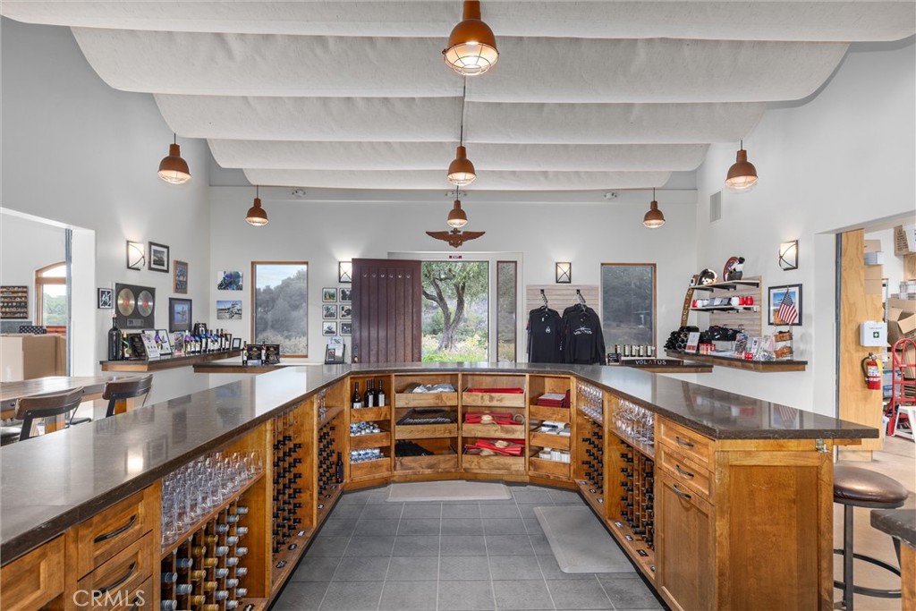 3000 Oakdale Rd., Paso Robles, CA 93446