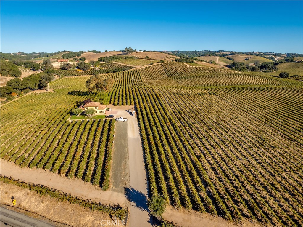 3000 Oakdale Rd., Paso Robles, CA 93446