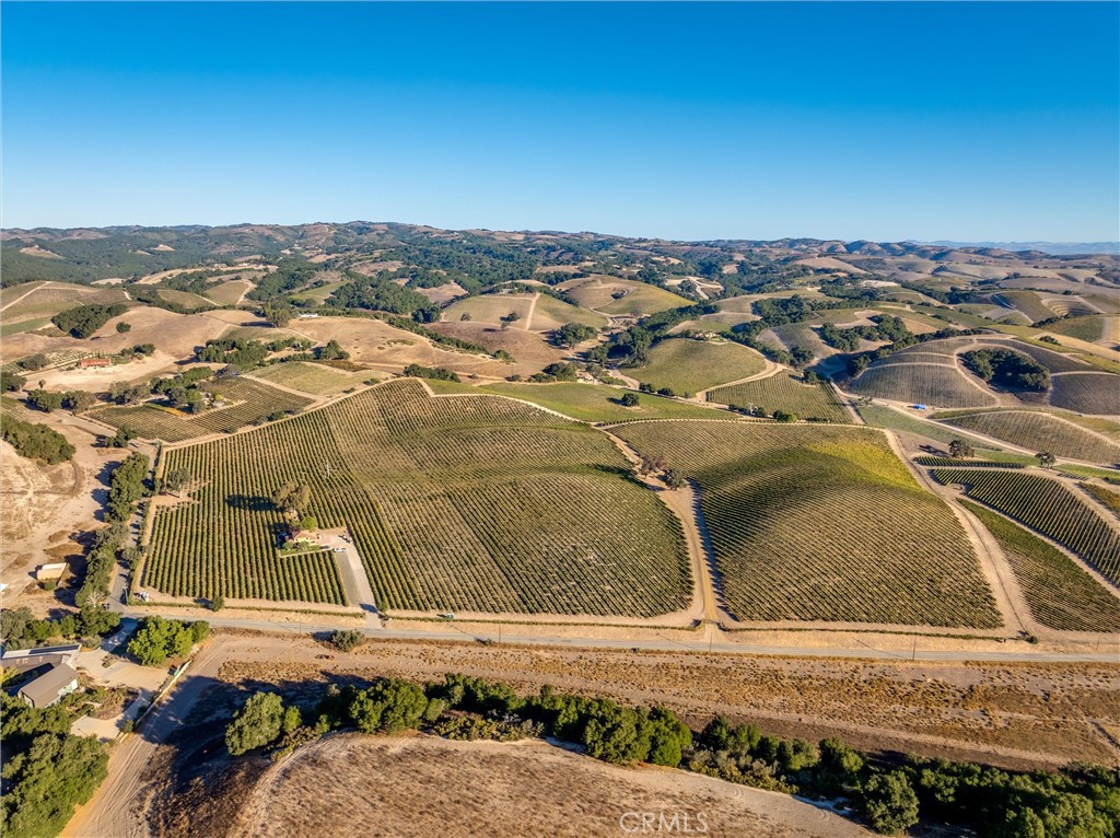 3000 Oakdale Rd., Paso Robles, CA 93446