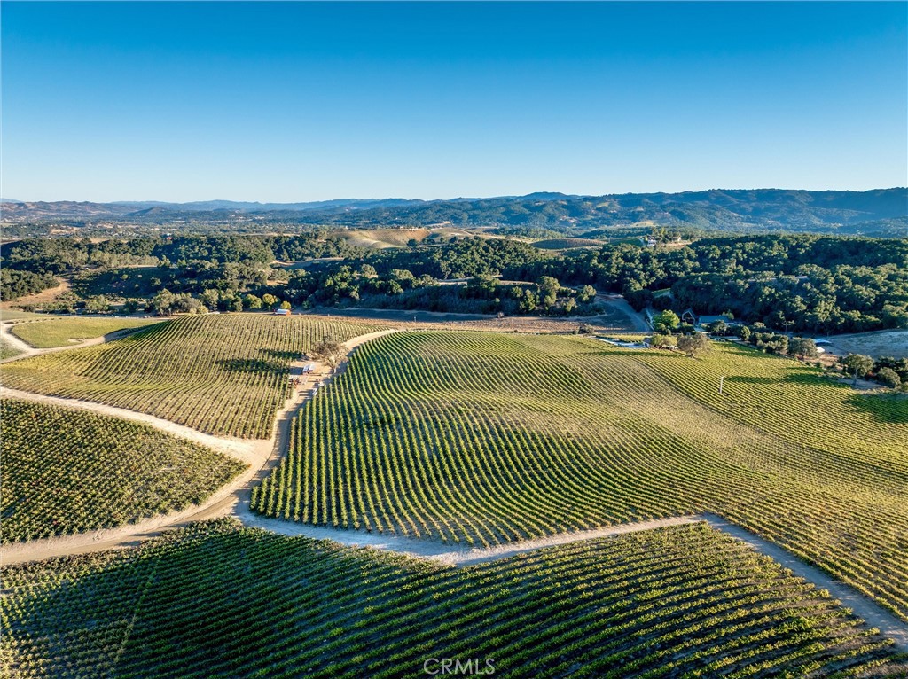 3000 Oakdale Rd., Paso Robles, CA 93446