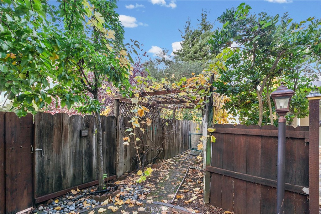 4470 Cayucos Ave, Atascadero, CA 93422