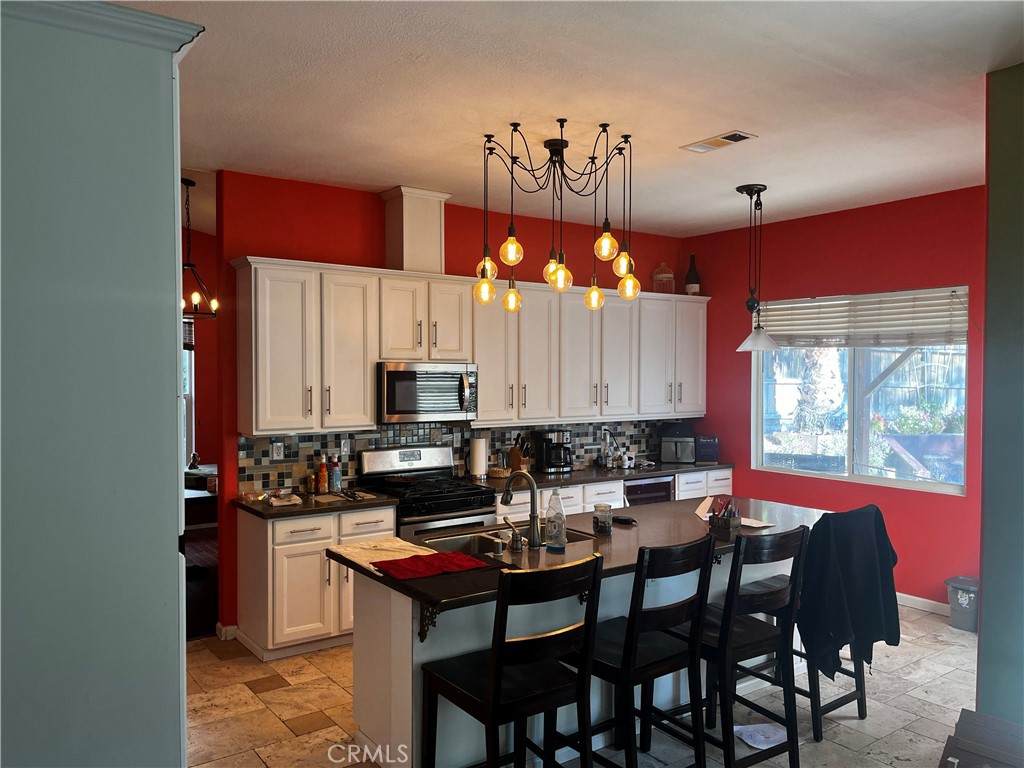 147 Via Camelia, Paso Robles, CA 93446