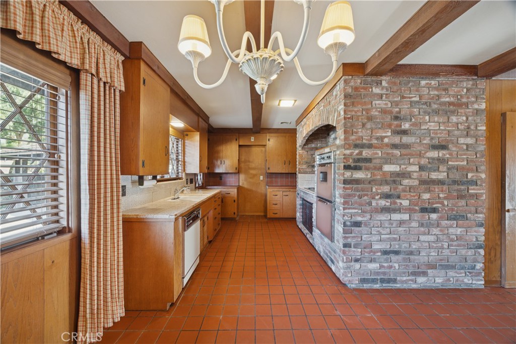 25 Buena Vista Avenue, San Luis Obispo, CA 93405