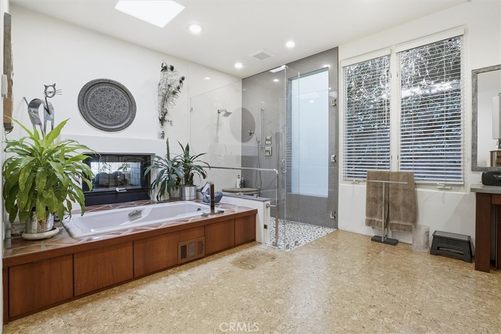 860 Skyline Dr, San Luis Obispo, CA 93405