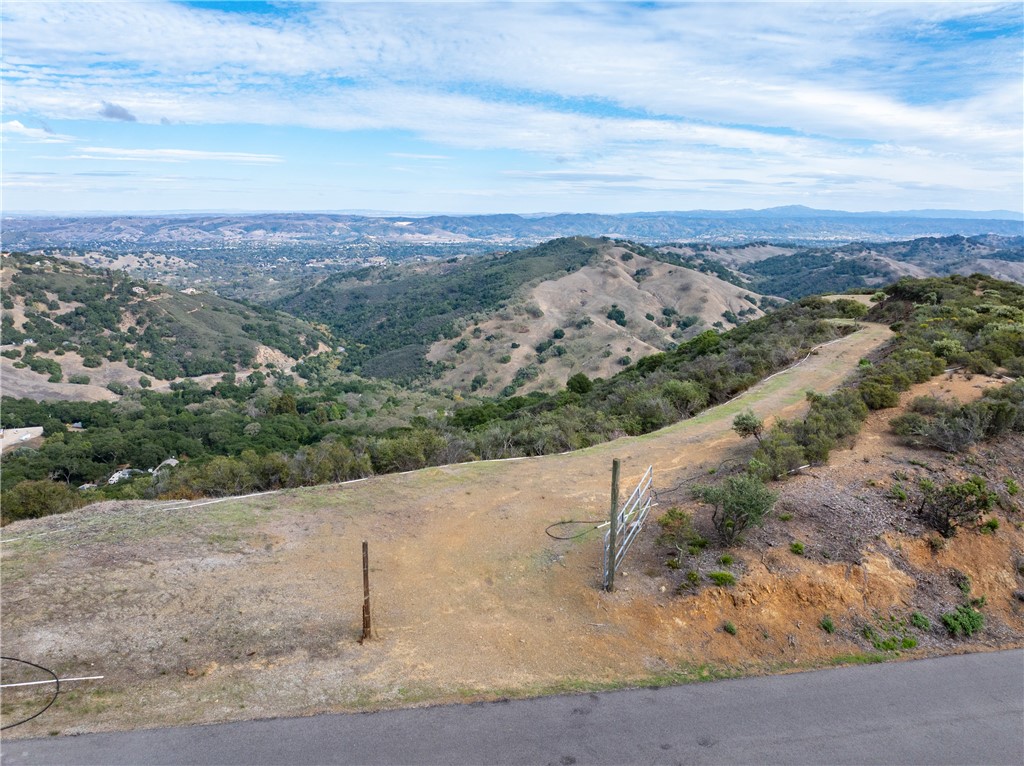 13730 Falcon, Atascadero, CA 93422