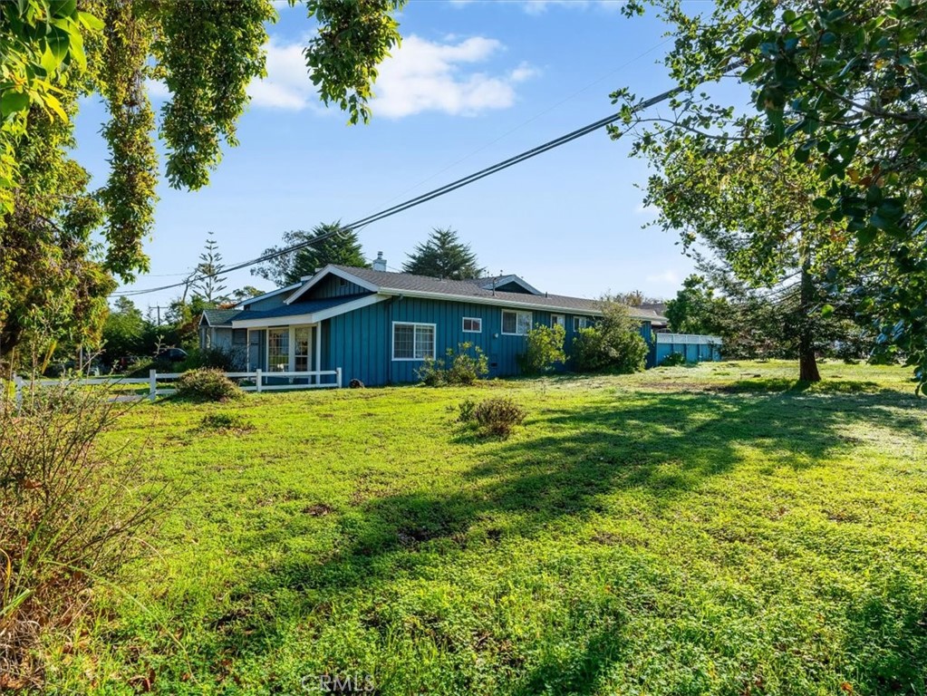 2910 Burton Dr, Cambria, CA 93428