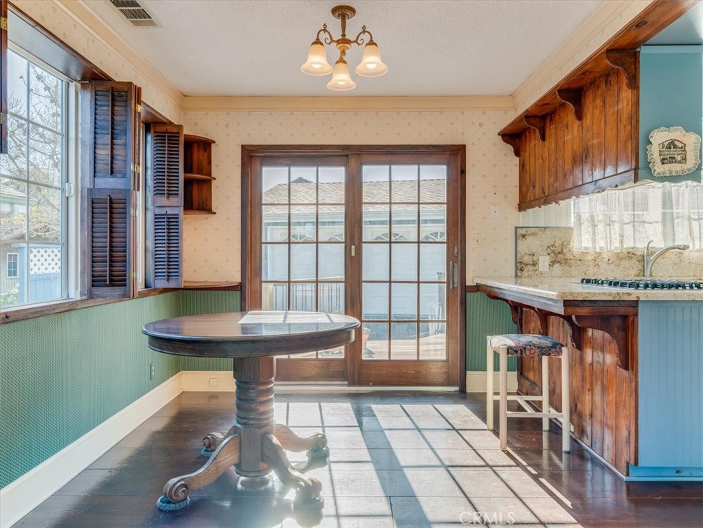 2910 Burton Dr, Cambria, CA 93428