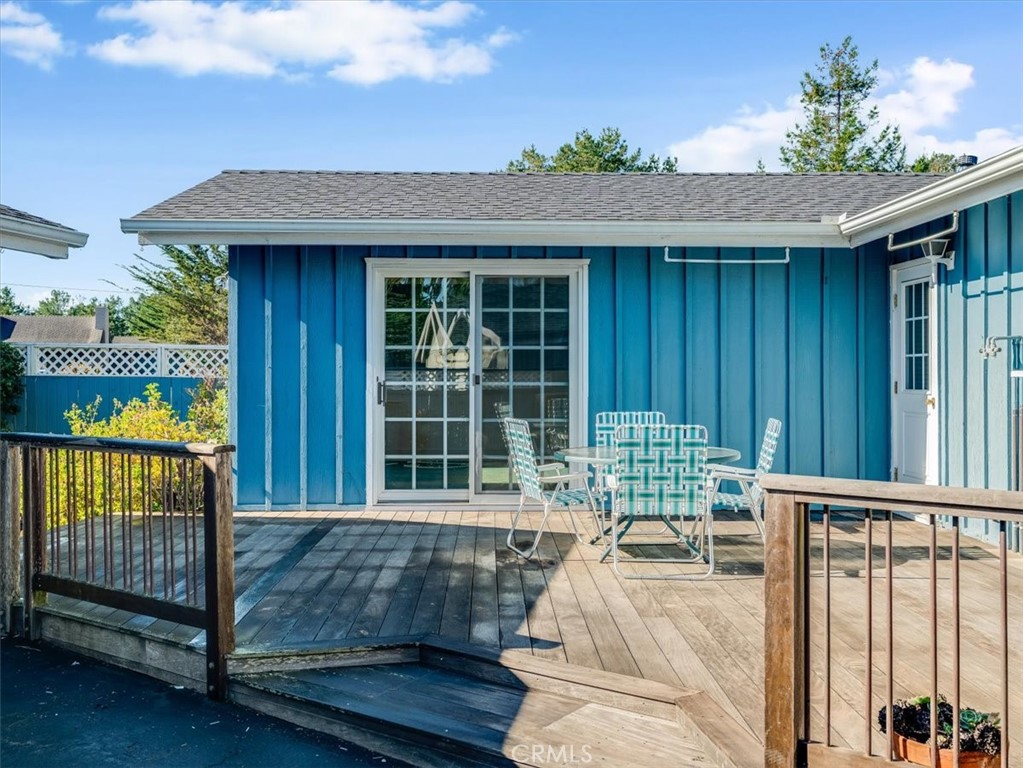 2910 Burton Dr, Cambria, CA 93428