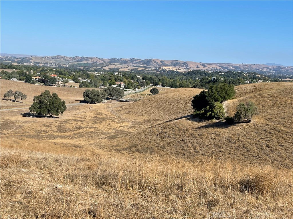 1 Las Tablas, Templeton, CA 93465