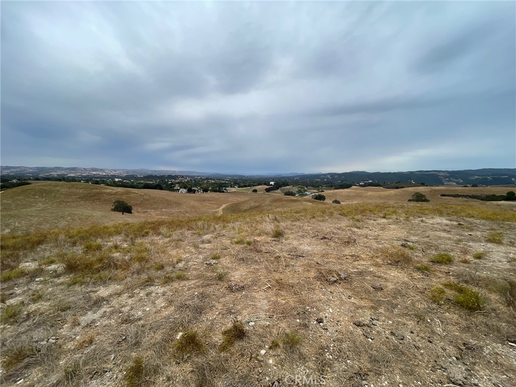 1 Las Tablas, Templeton, CA 93465