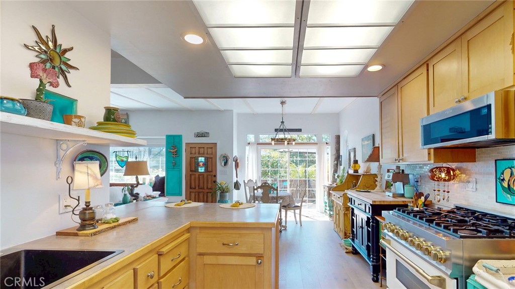 631 Warwick, Cambria, CA 93428