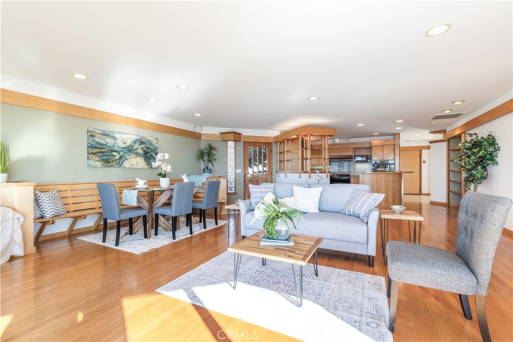 208 Weymouth, Cambria, CA 93428