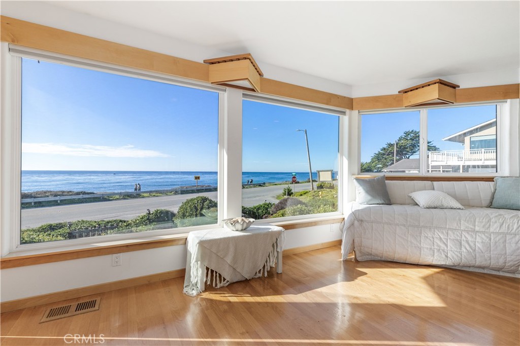 208 Weymouth, Cambria, CA 93428