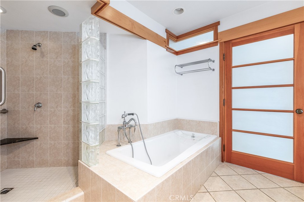 208 Weymouth, Cambria, CA 93428