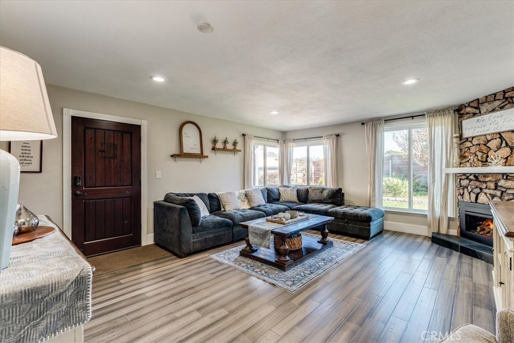 1871 Donna, Los Osos, CA 93402