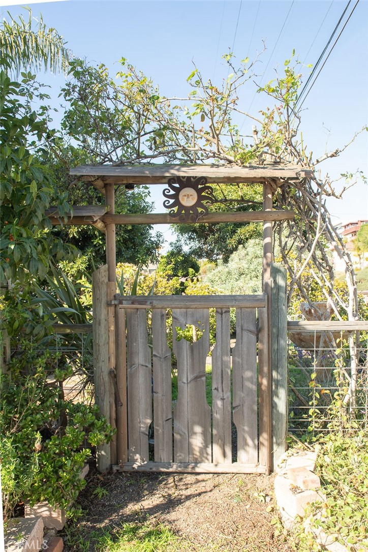 2581 Juniper, Morro Bay, CA 93442