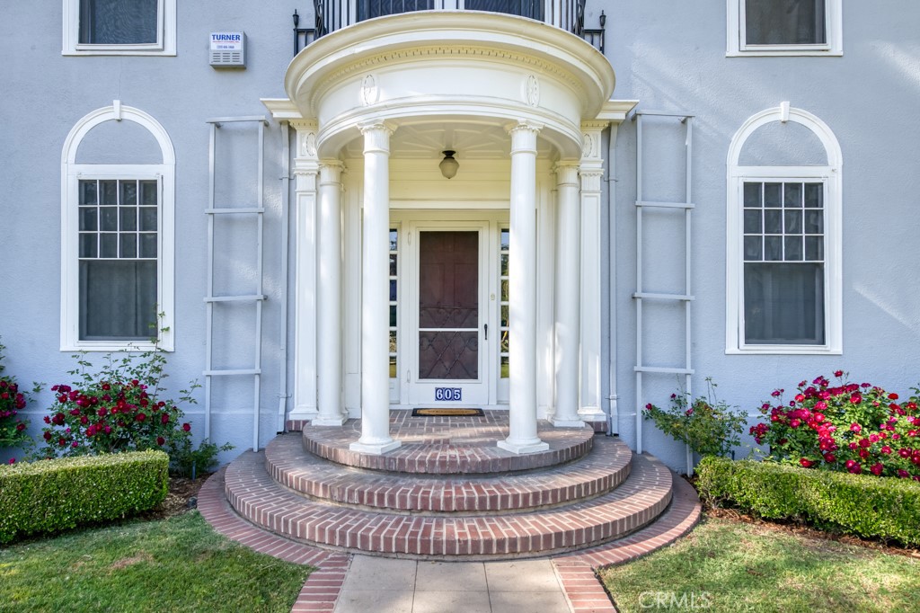 605 E Home Ave, Fresno, CA 93728