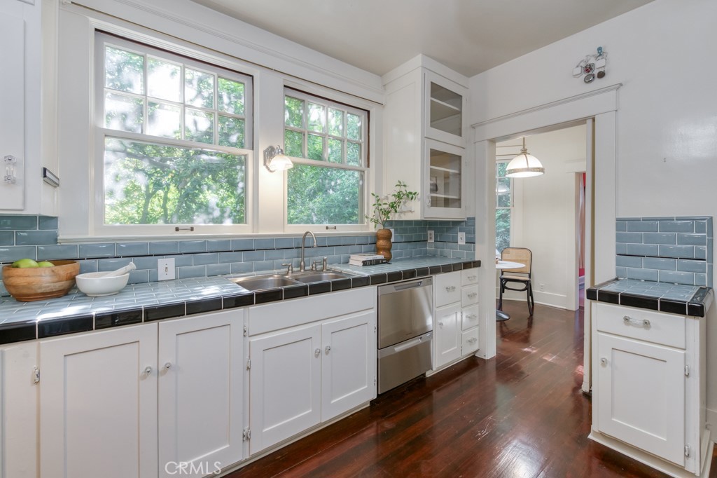 605 E Home Ave, Fresno, CA 93728