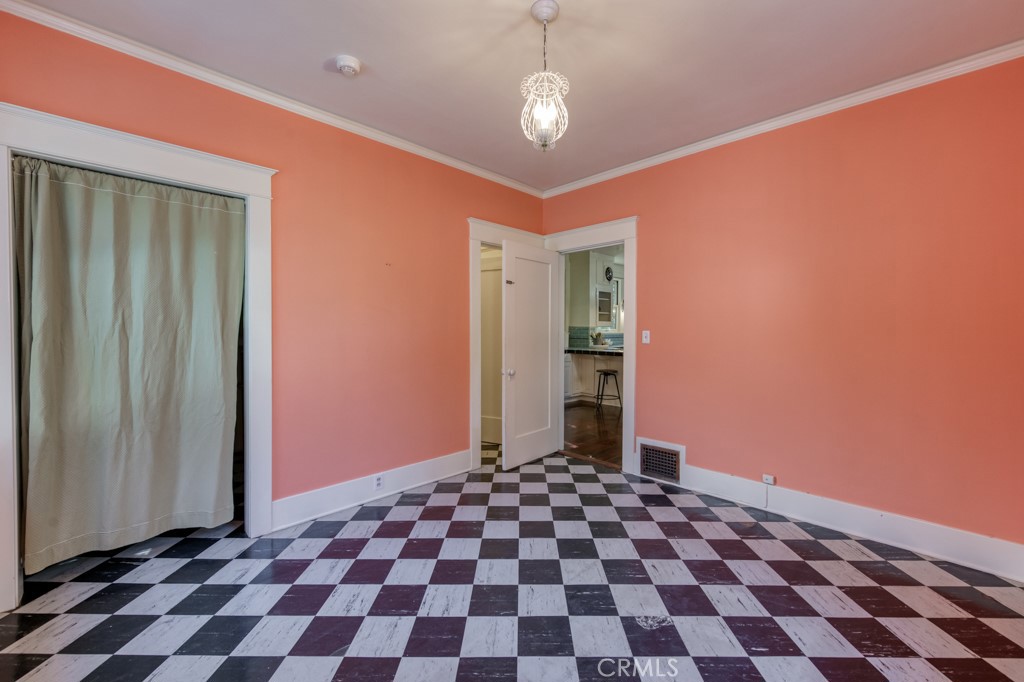 605 E Home Ave, Fresno, CA 93728