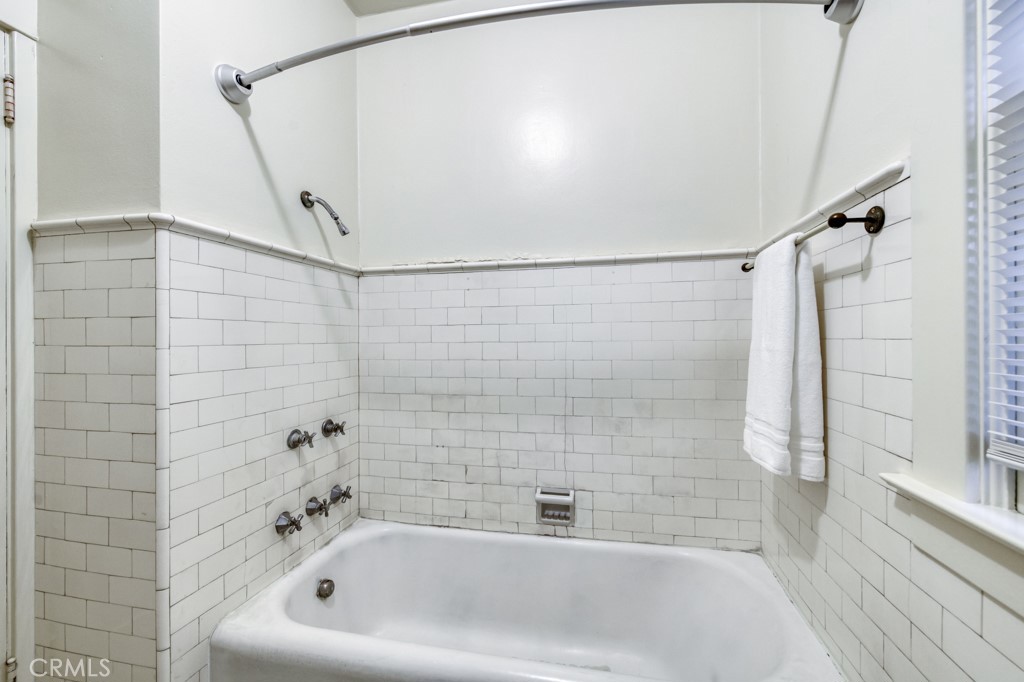 605 E Home Ave, Fresno, CA 93728