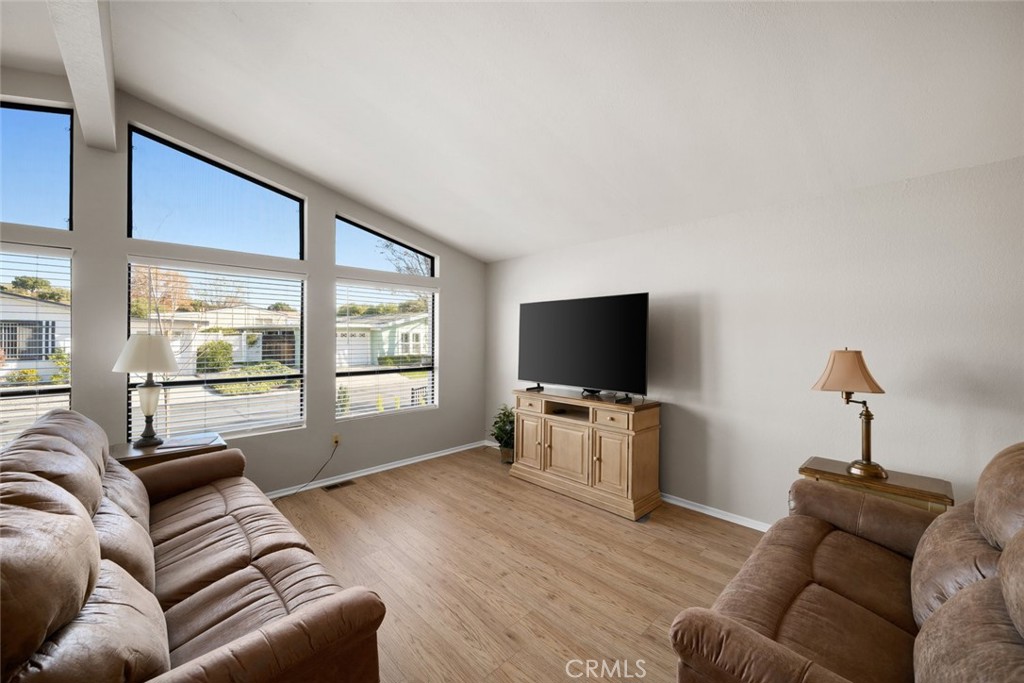 242 Partridge Ave, Paso Robles, CA 93446