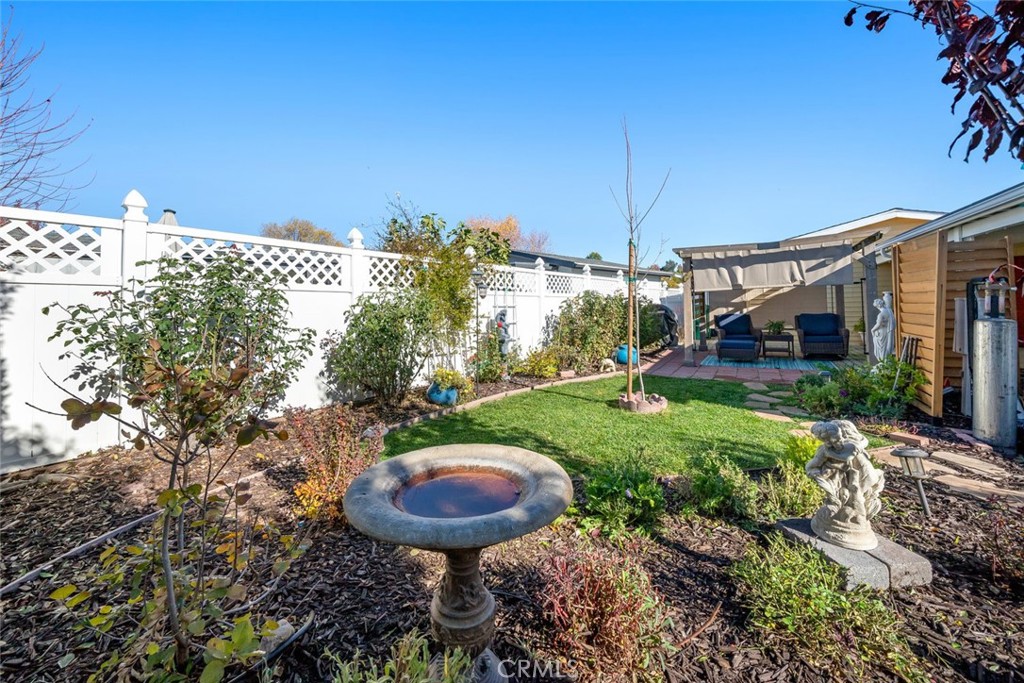 242 Partridge Ave, Paso Robles, CA 93446