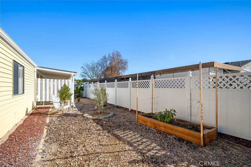 242 Partridge Ave, Paso Robles, CA 93446