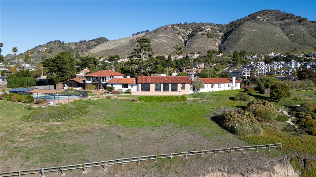 129 Park Place, Pismo Beach, CA 93449