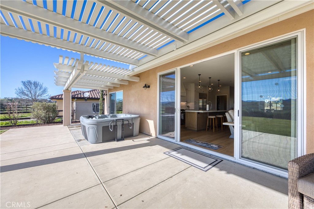 2210 Holly Drive, Paso Robles, CA 93446