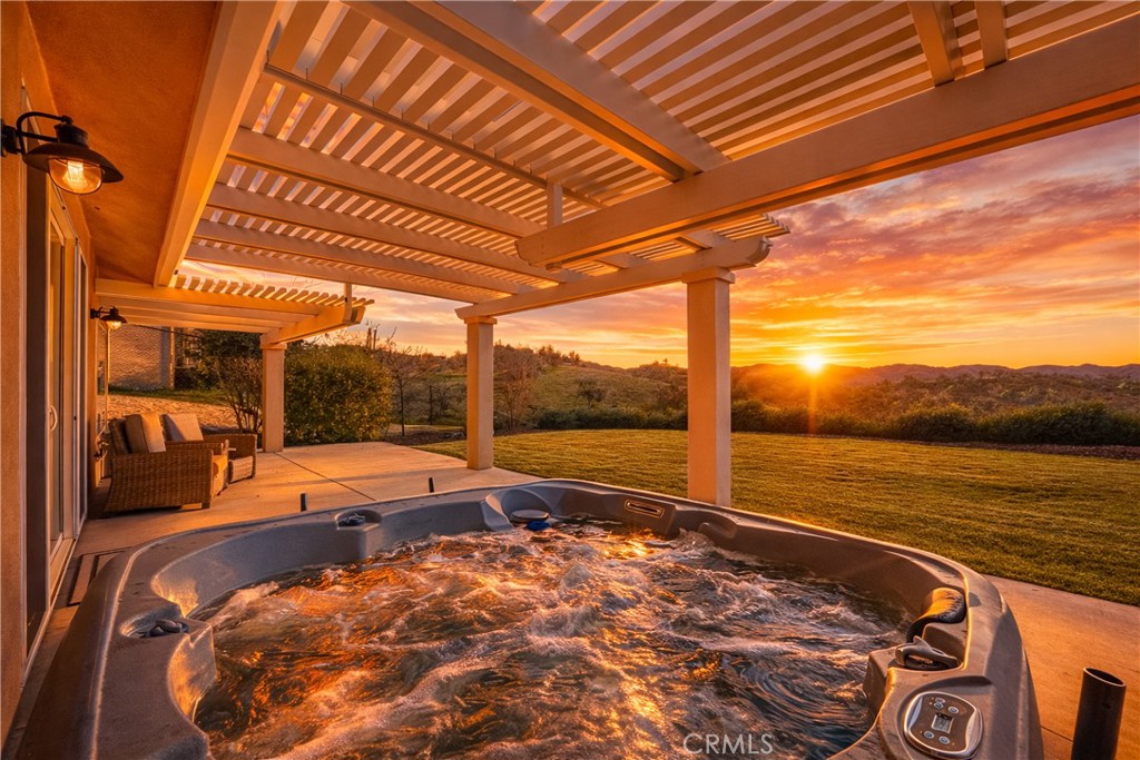 2210 Holly Drive, Paso Robles, CA 93446