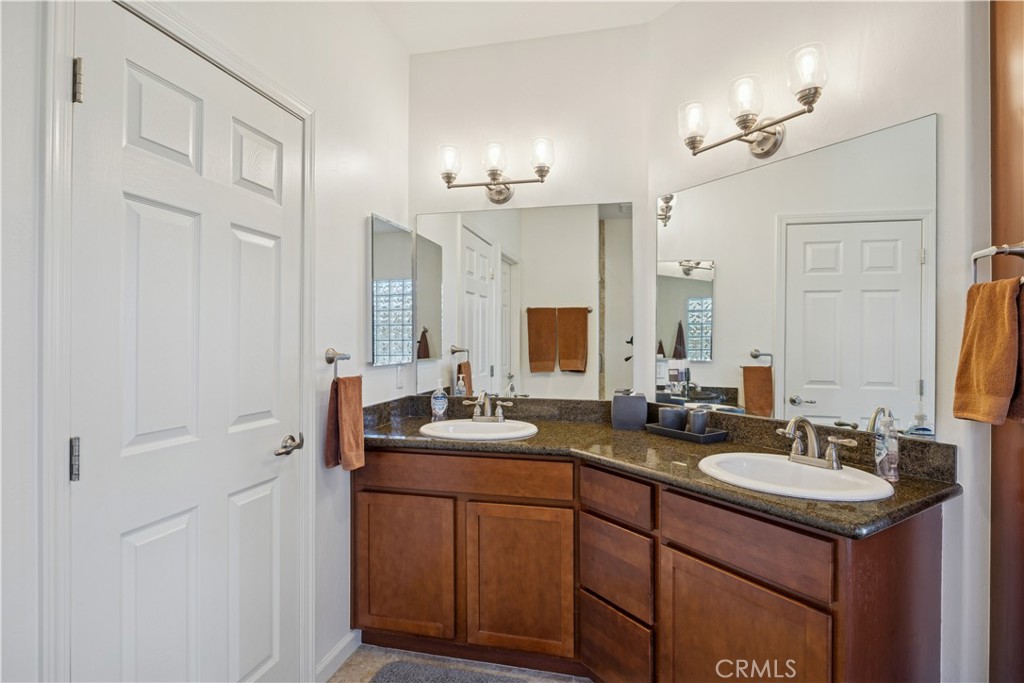 2210 Holly Drive, Paso Robles, CA 93446