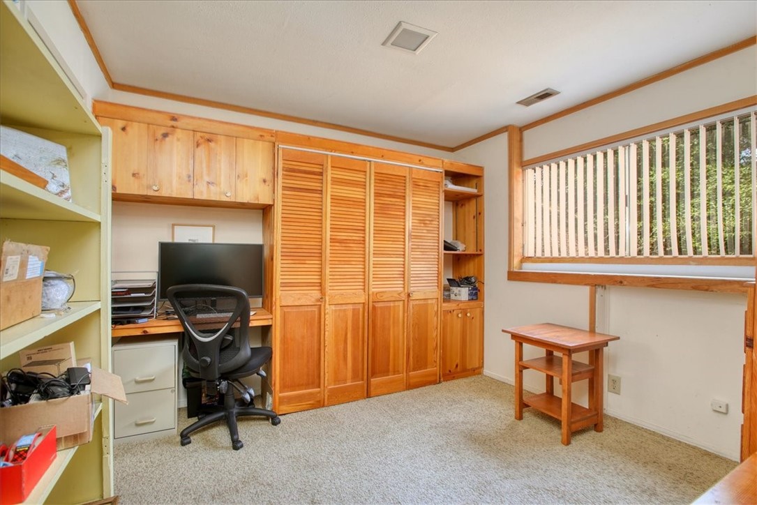 910 Sheffield St, Cambria, CA 93428