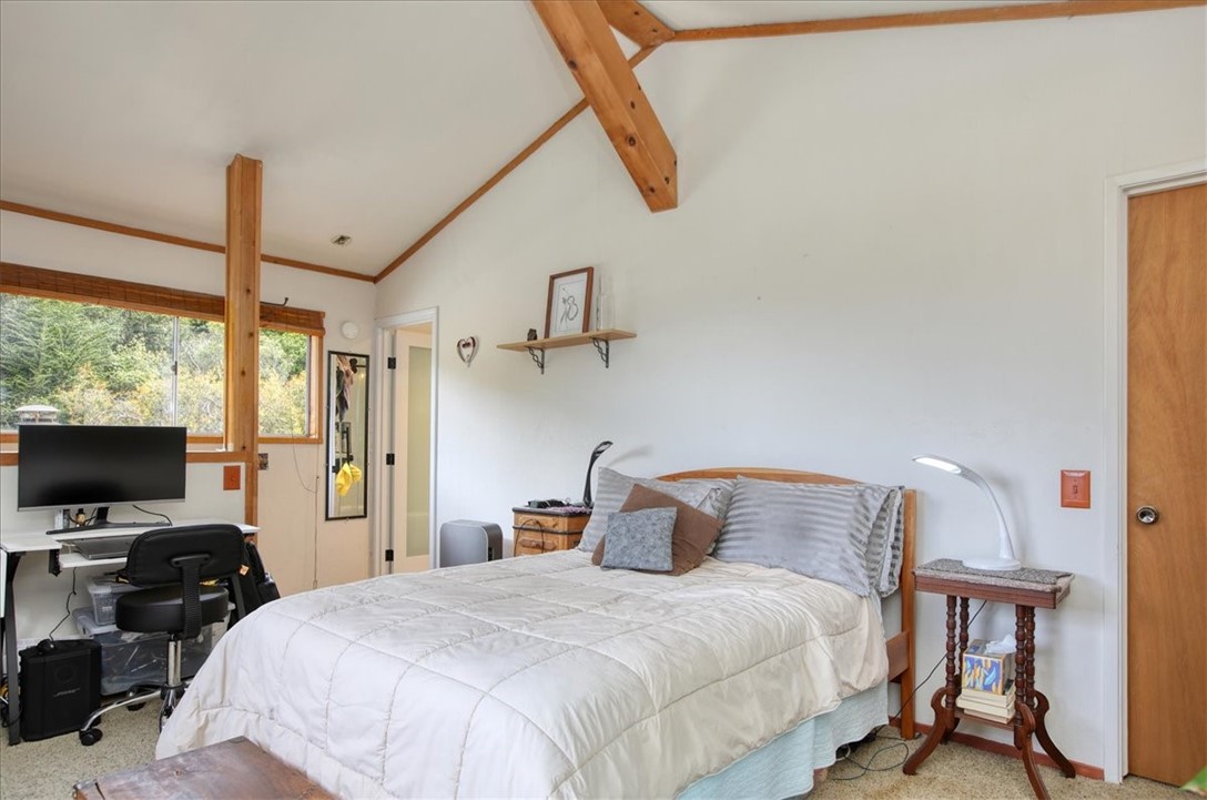 910 Sheffield St, Cambria, CA 93428